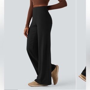 Halara DayStretch High Waisted Tummy Control Wide
Leg Yoga Pants with Pockets